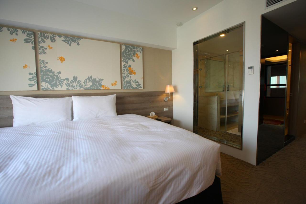 Aeris International Hotel Taizhong Zewnętrze zdjęcie
