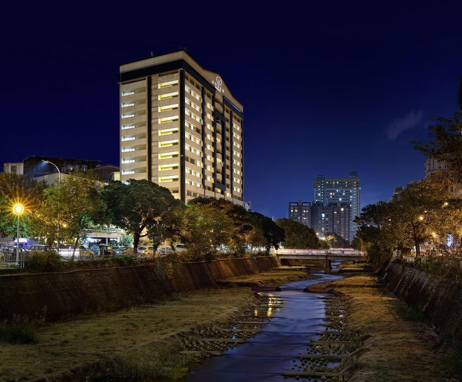 Aeris International Hotel Taizhong Zewnętrze zdjęcie