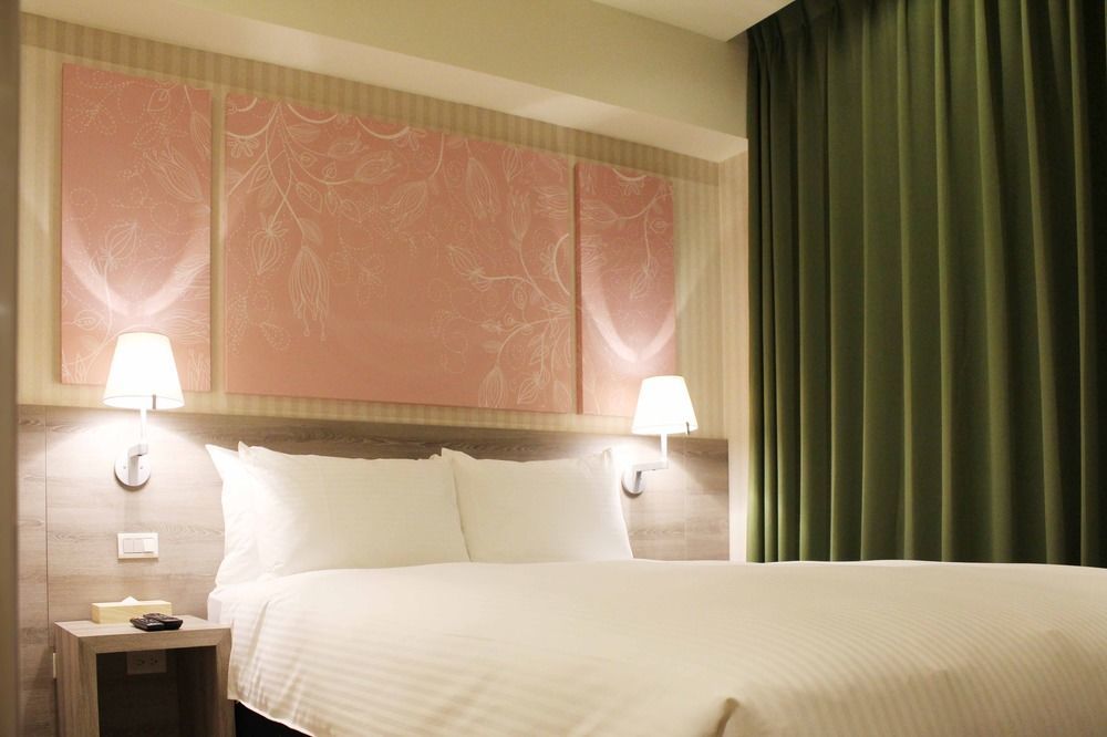 Aeris International Hotel Taizhong Zewnętrze zdjęcie