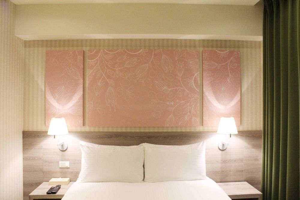 Aeris International Hotel Taizhong Zewnętrze zdjęcie